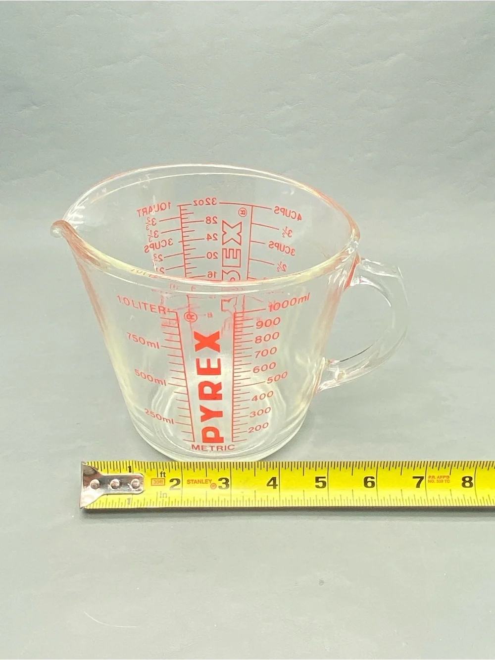 Vintage PYREX 532 Glass Measuring Cup, D Handle, 1 Quart 4 Cups 32 Oz